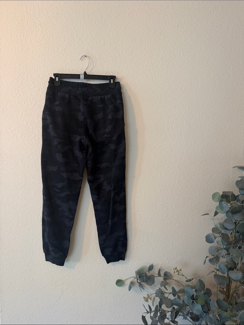 Lululemon Scuba High-Rise French Terry Jogger - Heritage 365 Camo Deep Coal - Picture 2 of 4